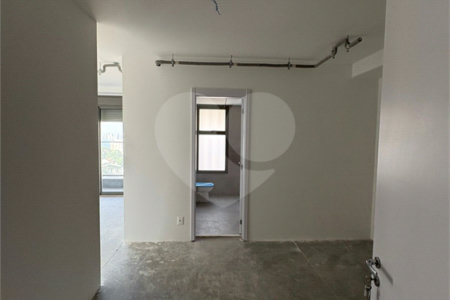 Apartamento à venda com 3 suítes em Alto da Lapa, São Paulo, SP