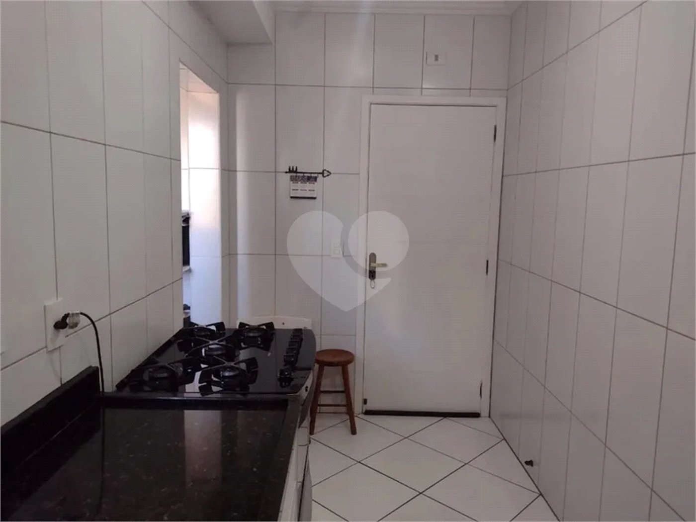 Apartamento à venda com 3 quartos, sendo 1 suíte, em Vila Pagano, Valinhos, SP