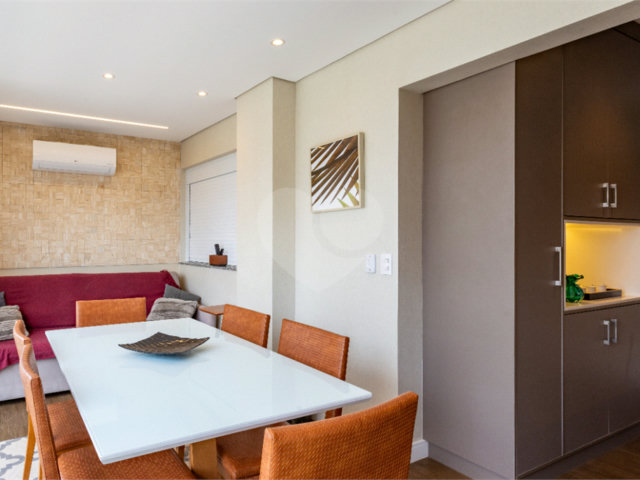 Apartamento à venda com 2 quartos, sendo 1 suíte,  em Chácara Santo Antônio, São Paulo, SP