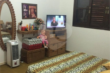 Sobrado à venda com 2 quartos em Vila Galvão, Guarulhos, SP