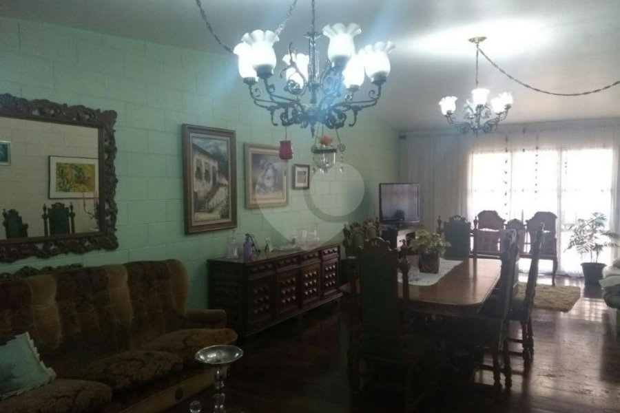 Casa à venda com 3 quartos, sendo 1 suíte, em Jardim São Paulo(zona Norte), São Paulo, SP
