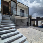 Casa à venda com 3 quartos, sendo 1 suíte, no condomínio Horto Florestal Villagio, Sorocaba - SP