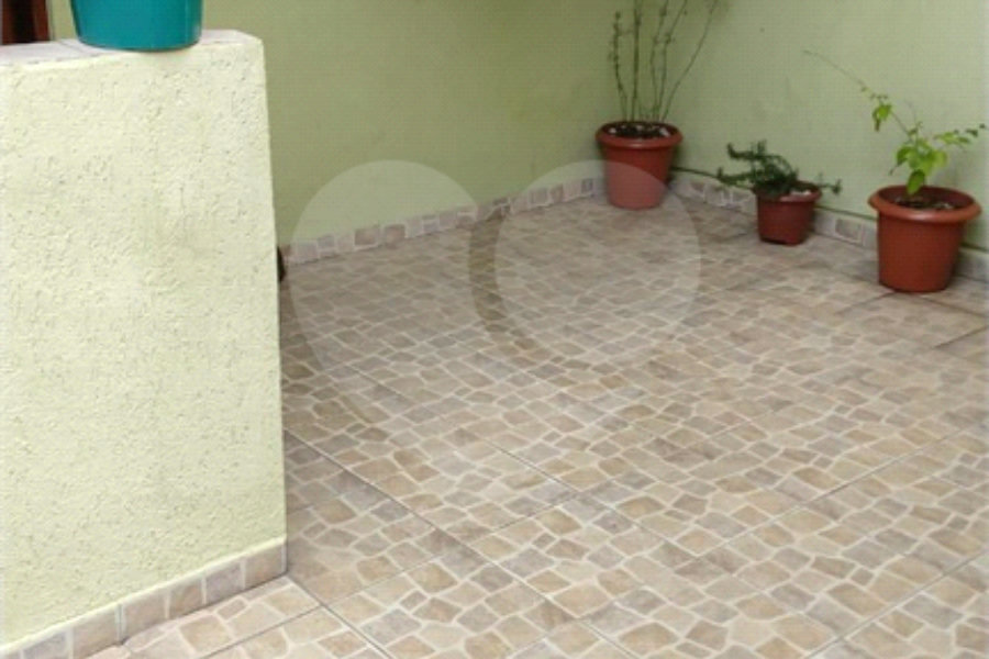 Sobrado à venda com 4 quartos, sendo 1 suíte,  em Parque Edu Chaves, São Paulo, SP