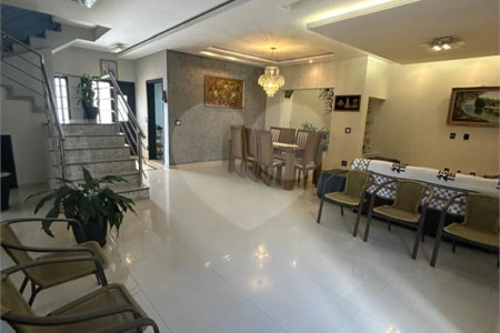 Casa à venda com 4 quartos, sendo 3 suítes,  no condomínio Mosaico da Serra, Mogi das Cruzes - SP