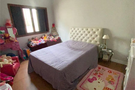 Casa à venda com 3 quartos, sendo 1 suíte,  em Vila Oliveira, Mogi das Cruzes, SP