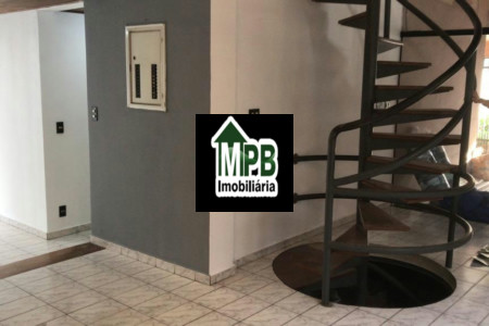 Sobrado à venda com 3 quartos, sendo 1 suíte, em Vila Carvalho, Sorocaba, SP