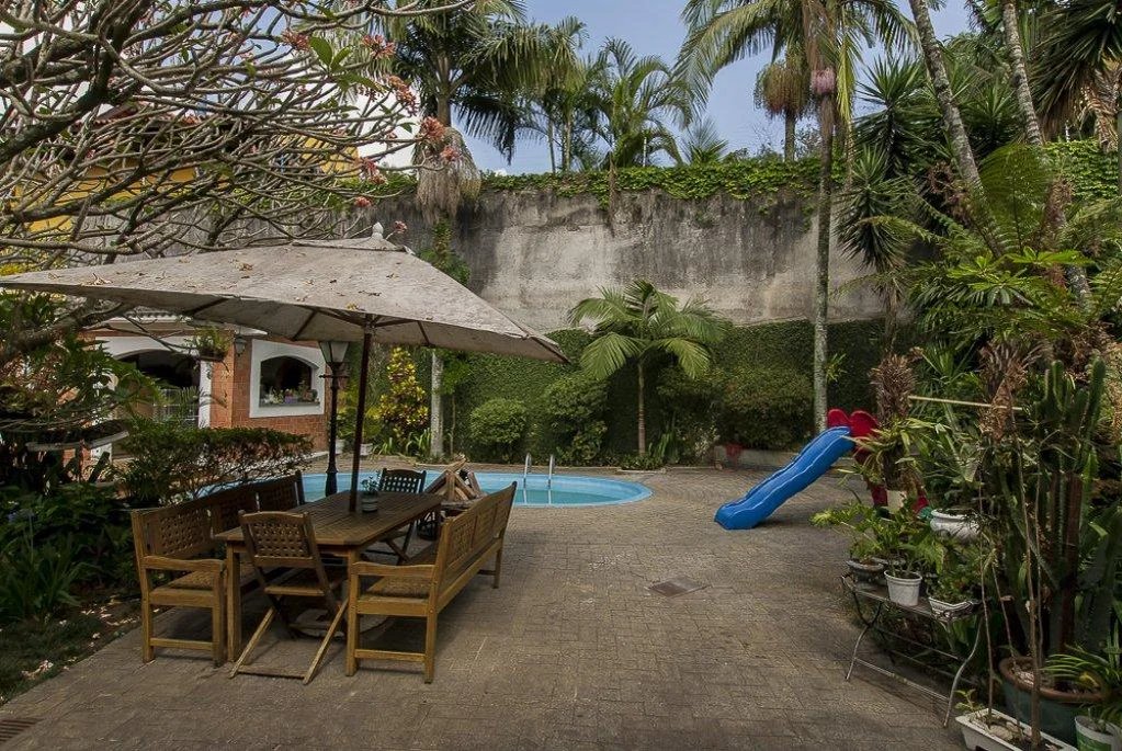 Casa à venda com 5 suítes em Vila Tramontano, São Paulo, SP