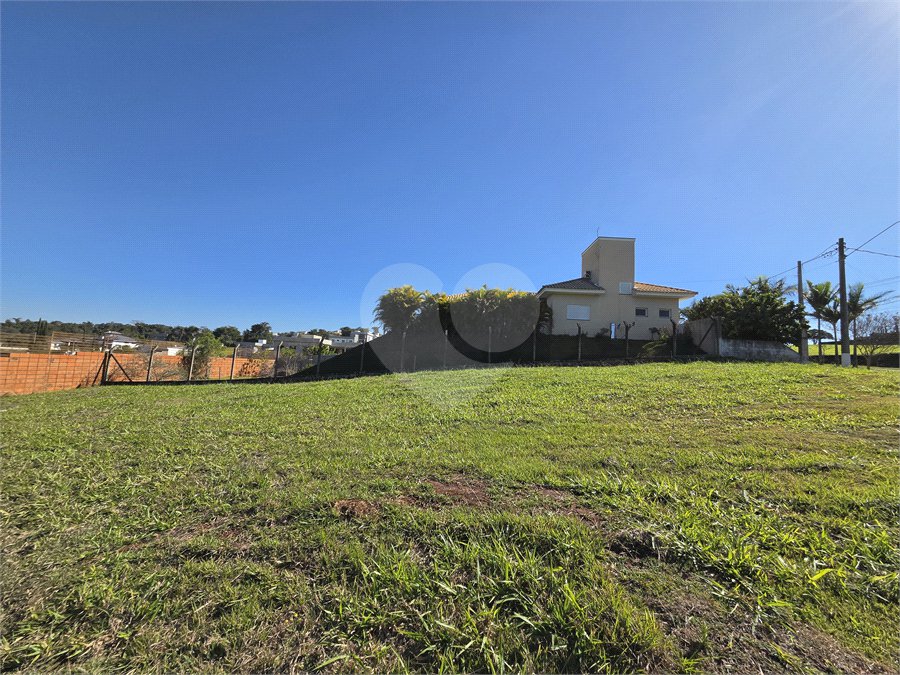 Terreno à venda no condomínio Village Araçoiaba, Araçoiaba da Serra - SP