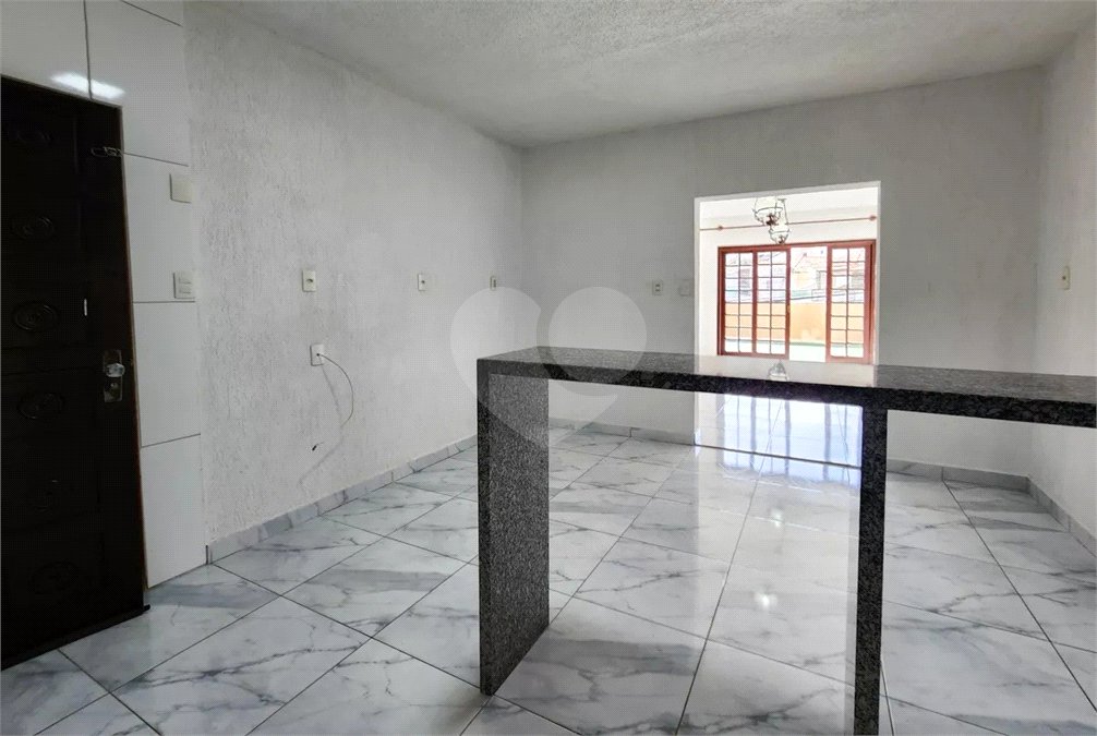 Sobrado à venda com 3 quartos, sendo 1 suíte, em Nova Petrópolis, São Bernardo do Campo, SP