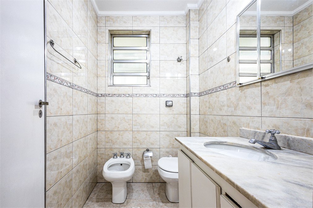 Apartamento à venda com 3 quartos, sendo 1 suíte, em Pinheiros, São Paulo, SP
