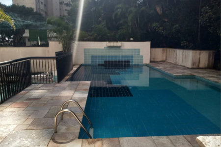 Apartamento à venda com 3 suítes em Vila Suzana, São Paulo, SP