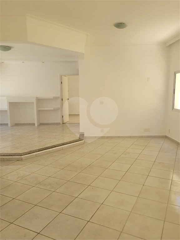 Sobrado à venda com 3 suítes em Jardim Regente, Indaiatuba, SP