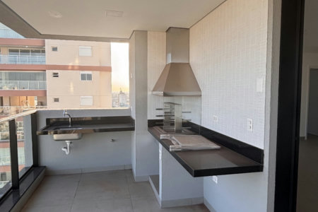 Apartamento à venda com 3 suítes em Edifício Majestic, Presidente Prudente, SP