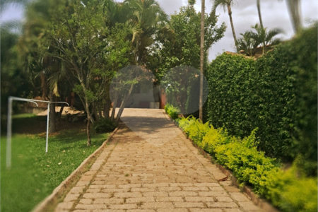 Casa à venda com 3 quartos, sendo 1 suíte, no condomínio Acmti - Colinas do Mosteiro, Terras de Itaici e Recanto dos Pássaros, Indaiatuba - SP