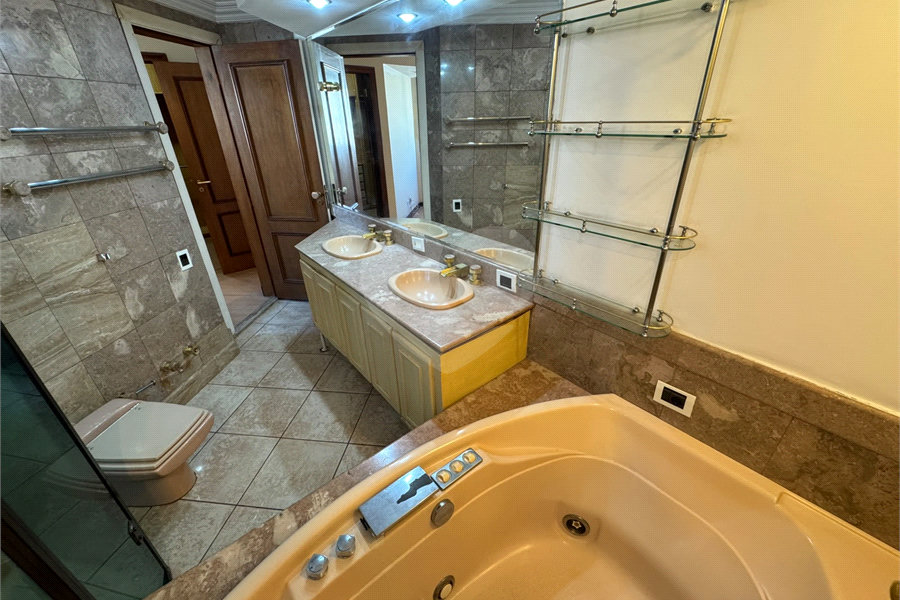 Apartamento à venda com 4 quartos, sendo 3 suítes, em Santana, São Paulo, SP