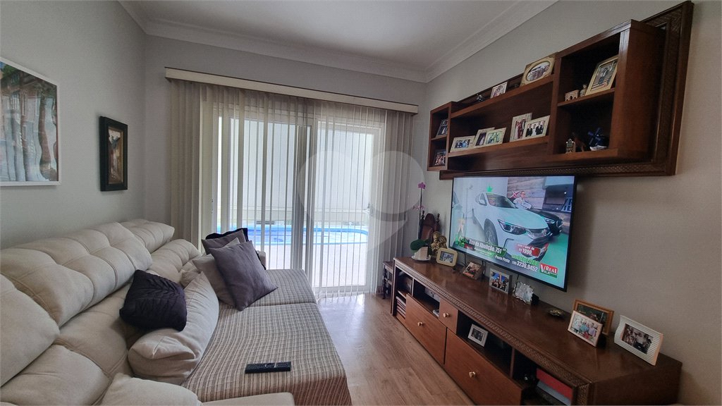 Casa à venda com 3 quartos, sendo 1 suíte,  no condomínio Vivendas do Lago, Sorocaba - SP