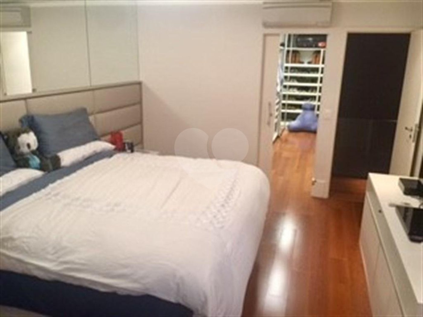 Apartamento à venda com 3 suítes em Campo Belo, São Paulo, SP
