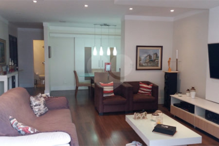Apartamento à venda com 4 quartos, sendo 1 suíte,  em Tijuca, Rio de Janeiro, RJ