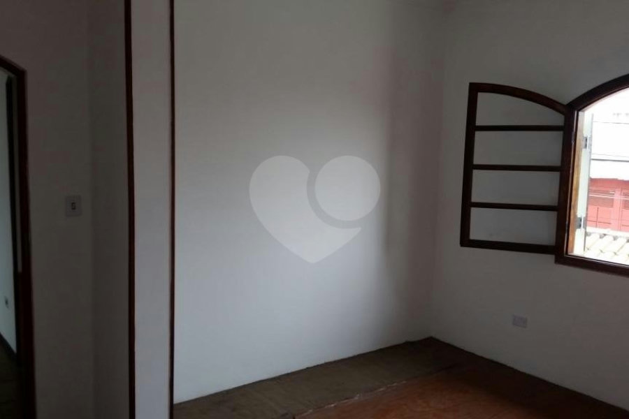 Sobrado à venda com 4 quartos em Vila Guilherme, São Paulo, SP