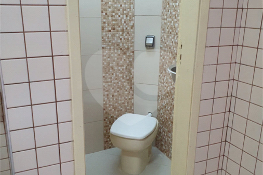 Casa à venda com 4 quartos, sendo 1 suíte, em Santana, São Paulo, SP