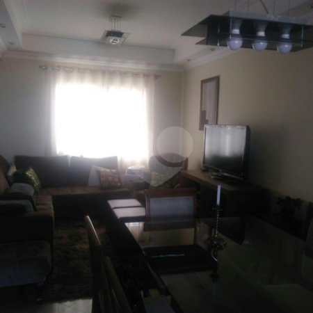Casa à venda com 3 quartos, sendo 1 suíte, no condomínio Algarve Residencial, São Paulo - SP