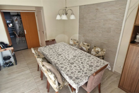 Apartamento à venda com 3 quartos, sendo 1 suíte, em Jardim das Indústrias, São José dos Campos, SP