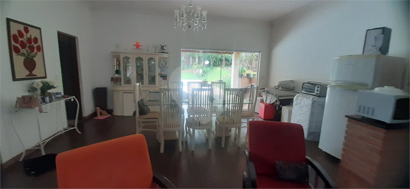 Casa à venda com 3 suítes no condomínio Chacarás Bela Vista, Mairiporã - SP