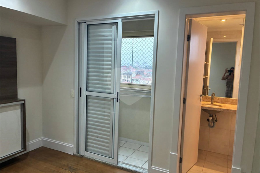 Apartamento à venda com 3 quartos, sendo 1 suíte, em Vila Guilherme, São Paulo, SP