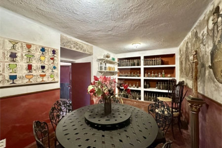Casa à venda com 7 quartos, sendo 1 suíte, em Cosme Velho, Rio de Janeiro, RJ