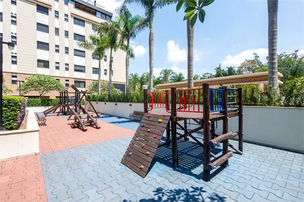 Apartamento à venda com 4 quartos, sendo 2 suítes, em Jardim Panorama, São Paulo, SP