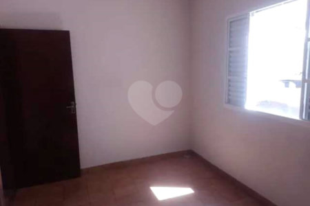 Casa Térrea à venda com 2 quartos em Jardim Sandra, Sorocaba, SP