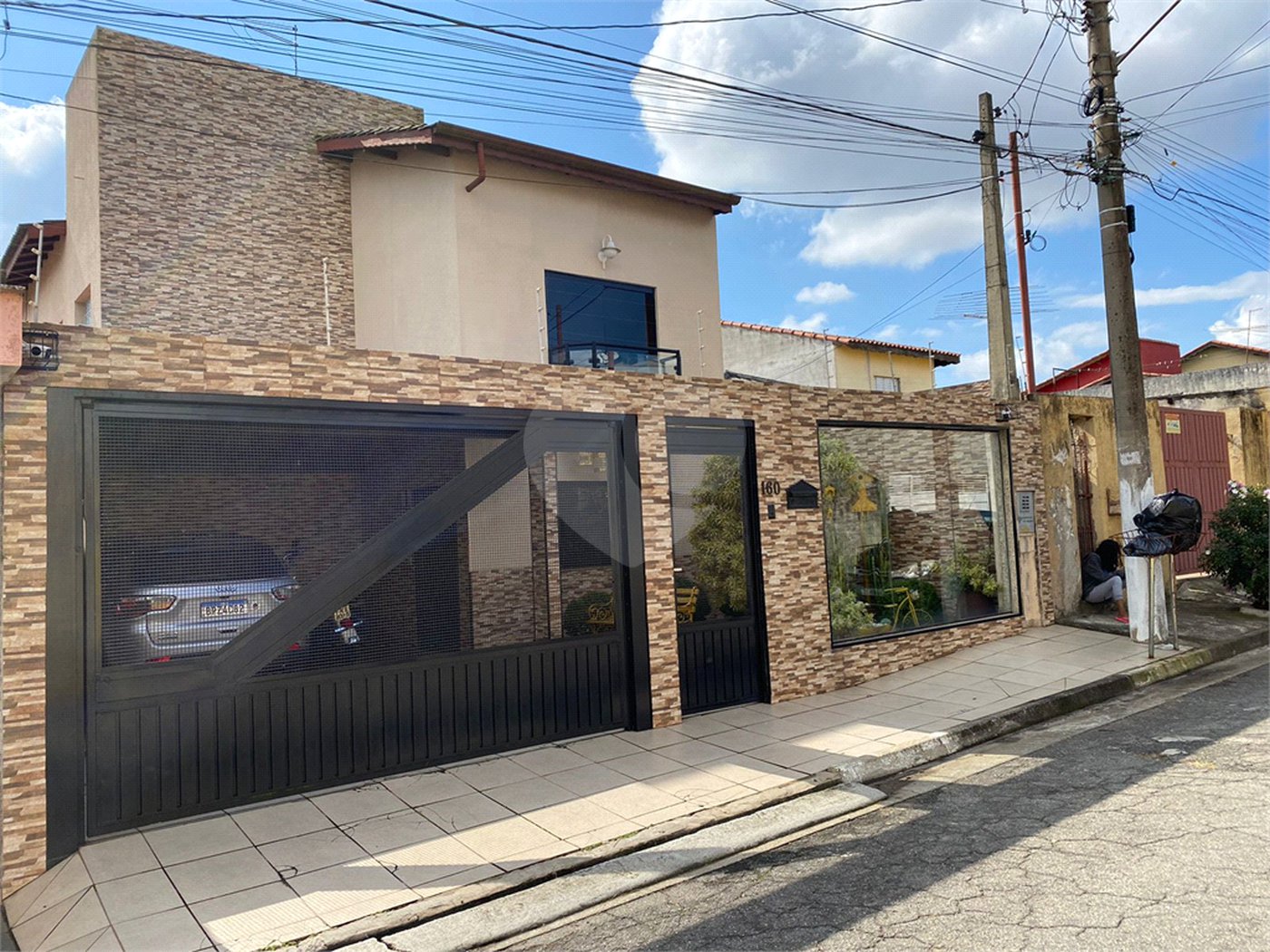 Sobrado à venda com 3 quartos, sendo 1 suíte,  em Jardim Modelo, Suzano, SP