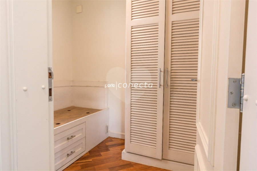 Apartamento à venda com 4 quartos, sendo 3 suítes, em Tatuapé, São Paulo, SP