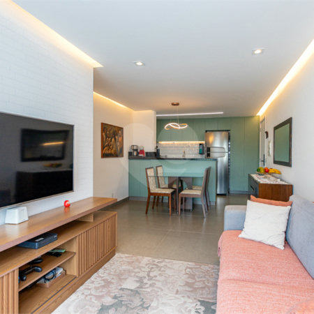 Apartamento à venda com 3 quartos, sendo 2 suítes, em Santo Amaro, São Paulo, SP