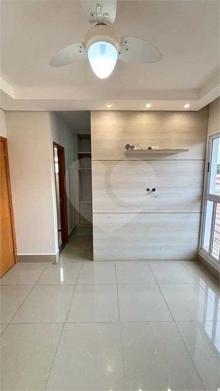 Casa à venda com 3 quartos, sendo 1 suíte, no condomínio Solar das Torres, Cuiabá - MT