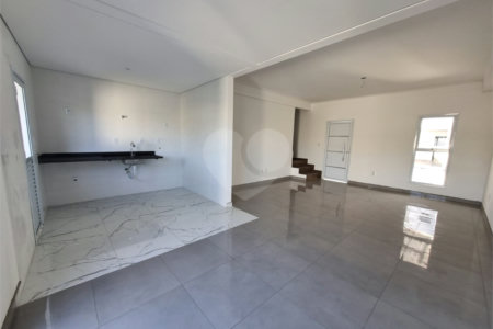 Casa à venda com 3 quartos, sendo 1 suíte, no condomínio Residencial Américo Figueiredo, Sorocaba - SP