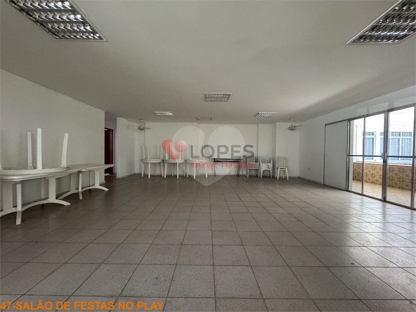 Apartamento à venda com 4 quartos, sendo 2 suítes,  em Tijuca, Rio de Janeiro, RJ