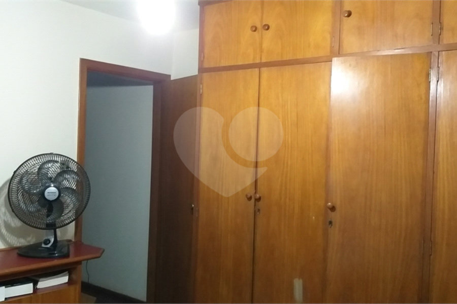 Sobrado à venda com 3 quartos em Vila Irmãos Arnoni, São Paulo, SP