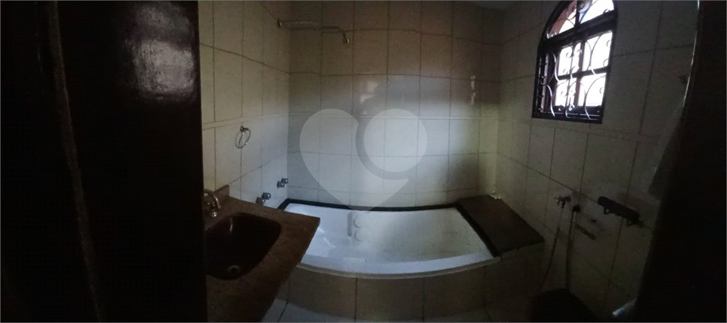 Sobrado à venda com 5 quartos, sendo 2 suítes,  em Parque Continental, São Paulo, SP