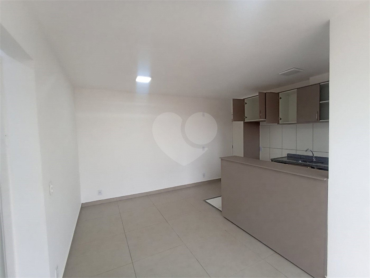 Apartamento à venda com 2 quartos em Vila Regina, Itapetininga, SP