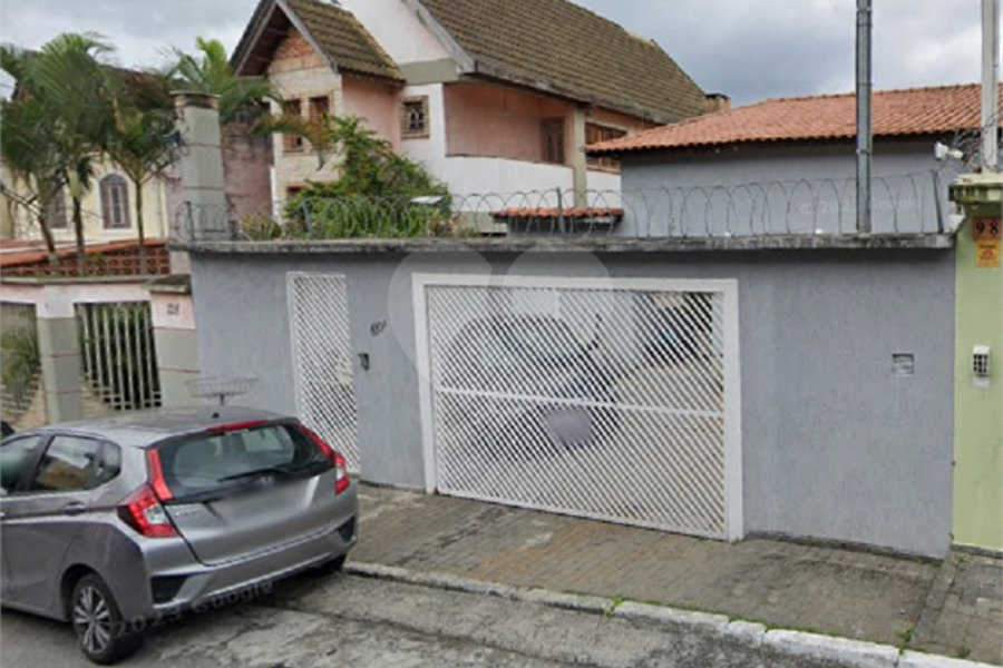 Sobrado à venda com 3 quartos, sendo 1 suíte, em Tremembé, São Paulo, SP