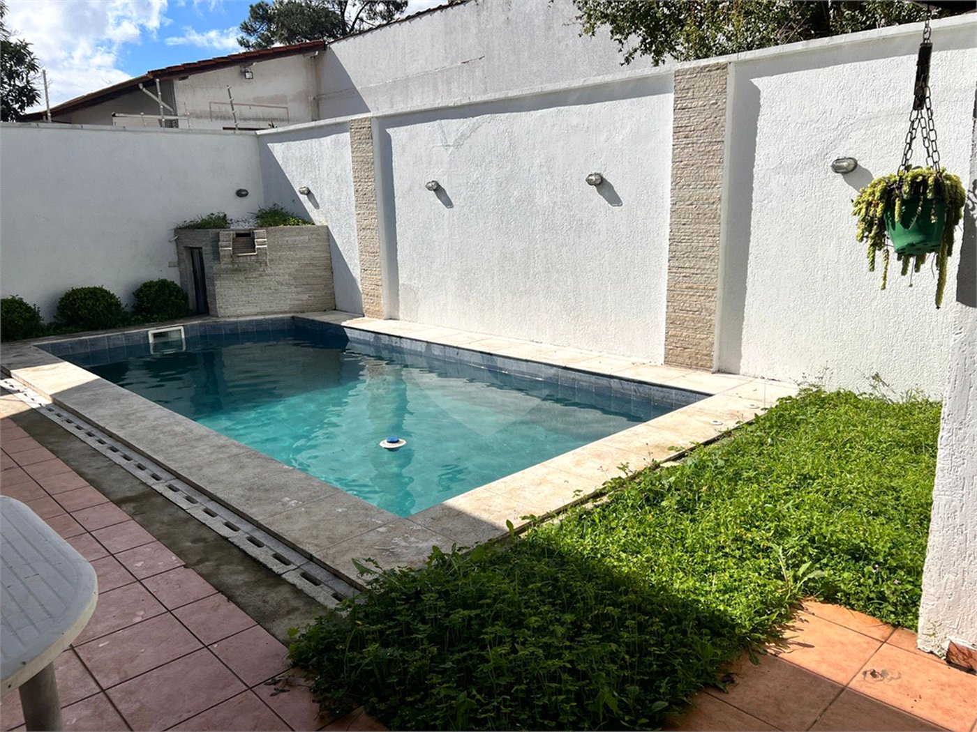 Casa à venda com 4 quartos, sendo 3 suítes, em Chácara Monte Alegre, São Paulo, SP