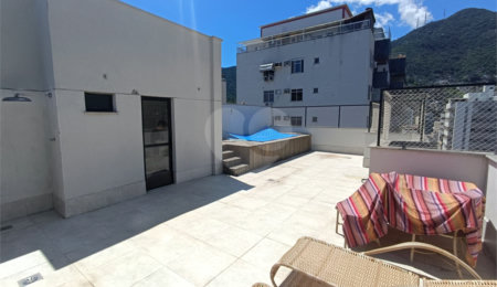 Cobertura à venda com 3 quartos, sendo 1 suíte,  em Tijuca, Rio de Janeiro, RJ