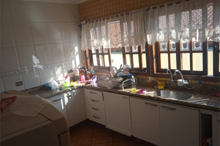 Casa à venda com 8 quartos, sendo 3 suítes, em Jardim Terceiro Centenário, Atibaia, SP