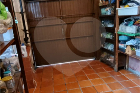 Sobrado à venda com 4 quartos, sendo 1 suíte,  em Água Branca, São Paulo, SP