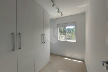 Apartamento à venda com 3 quartos, sendo 1 suíte,  em Vila Leopoldina, São Paulo, SP