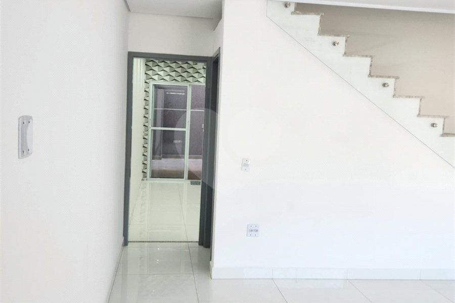 Sobrado à venda com 3 quartos, sendo 1 suíte,  em Vila Pereira Barreto, São Paulo, SP