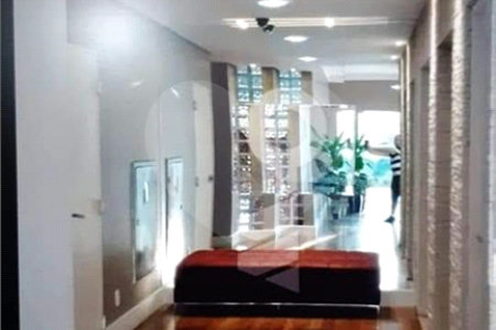 Apartamento à venda com 2 quartos, sendo 1 suíte, em Super Quadra Morumbi, São Paulo, SP