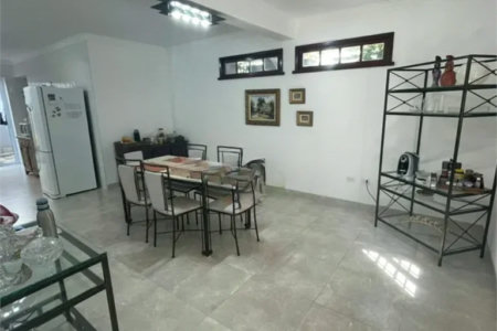 Sobrado à venda com 4 quartos, sendo 2 suítes,  em Lapa, São Paulo, SP