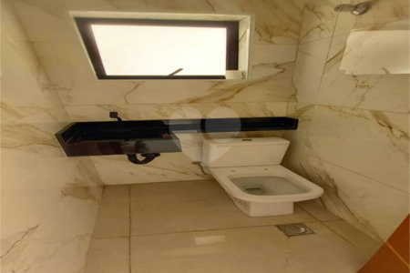 Sobrado à venda com 3 quartos, sendo 1 suíte, em Santa Terezinha, São Bernardo do Campo, SP